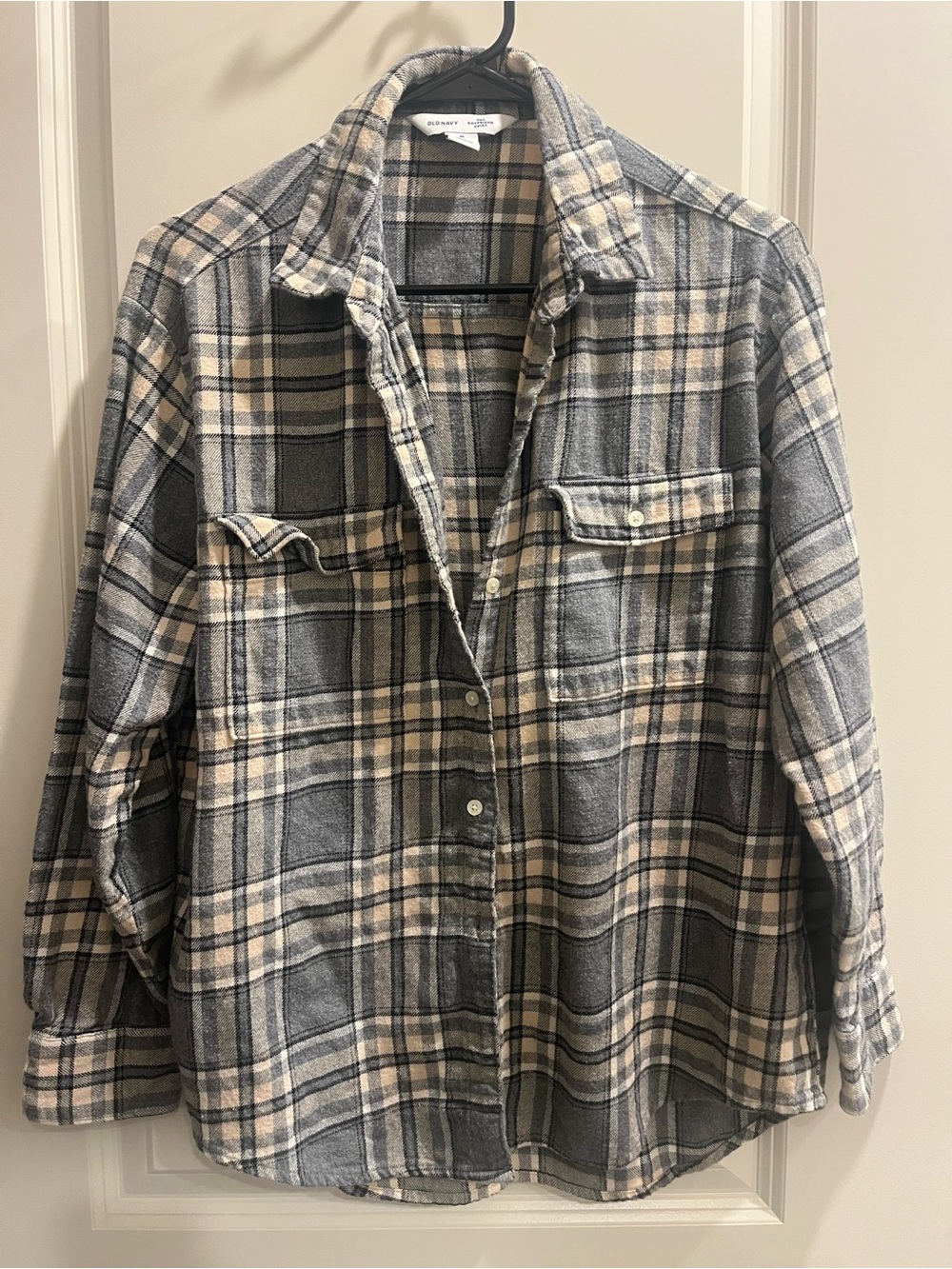 Old Navy Plaid Boyfriend Shirt in Gray and Cream